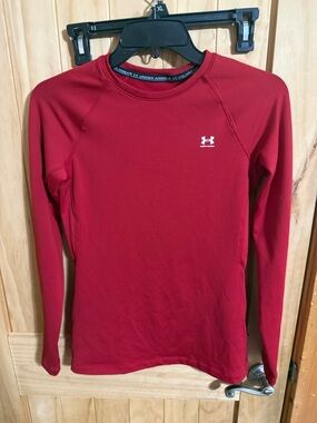 Under Armour Crimson Red Long Sleeve Base Layer Top